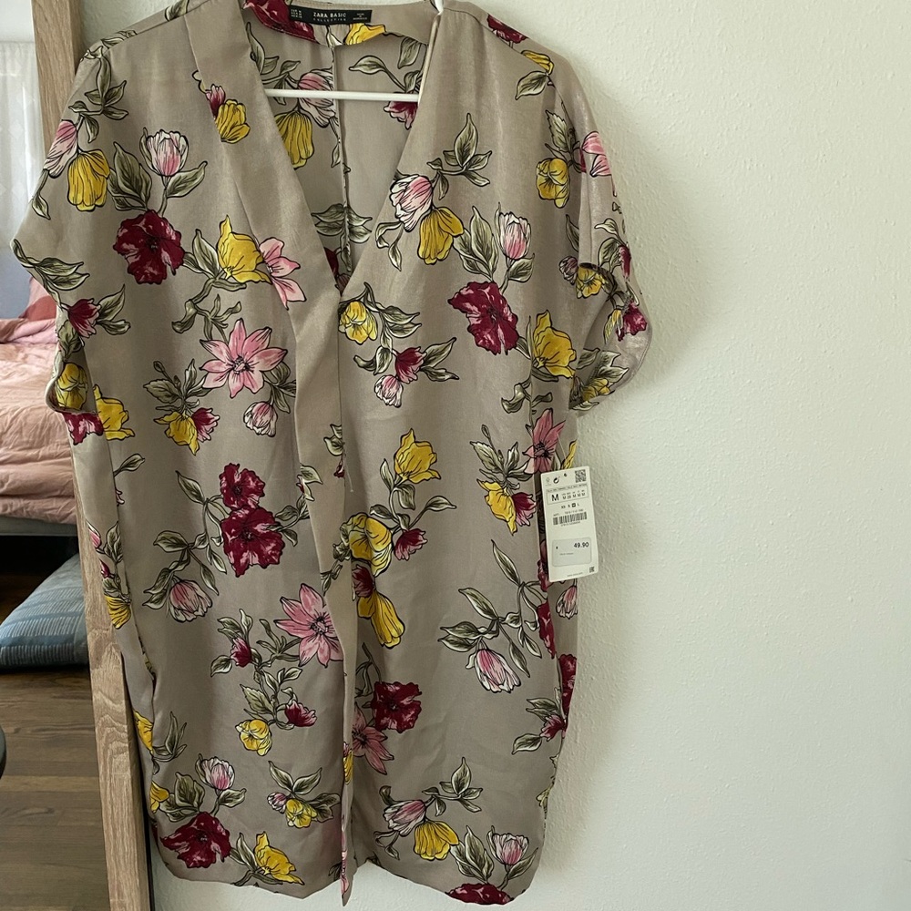 NWT ZARA Floral Dress